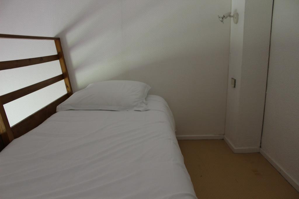 กีริอ๊าด แร็ง ปาร์ก เด เอกซ์โปซิยง Hotel แร็งส์ ภายนอก รูปภาพ
